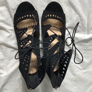 D Crisscross Tie-up Heels